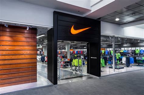 hoofdband nike|Nike Factory Stores.